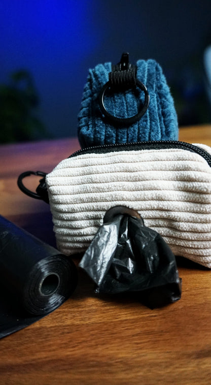 SET: Leckerliebeutel mit stylischem Kotbeutelspender