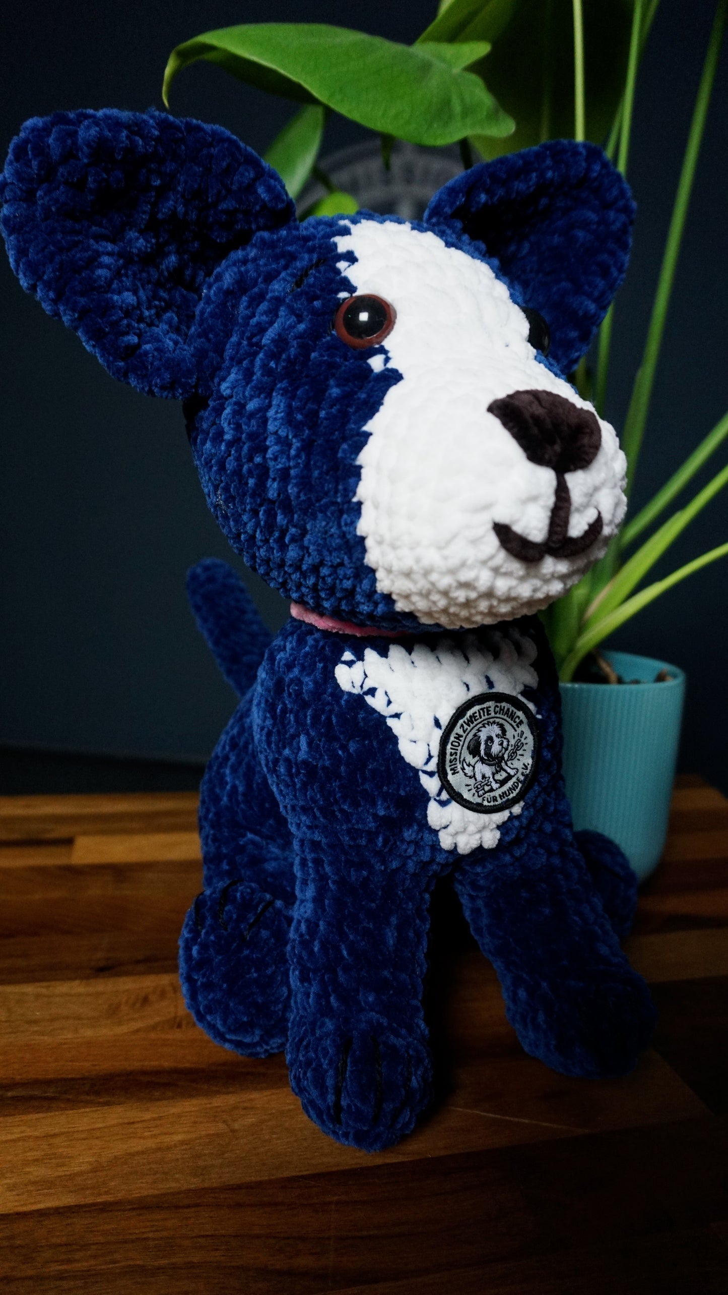 Plüschie „ELENI“ - Kuscheln & Helfen